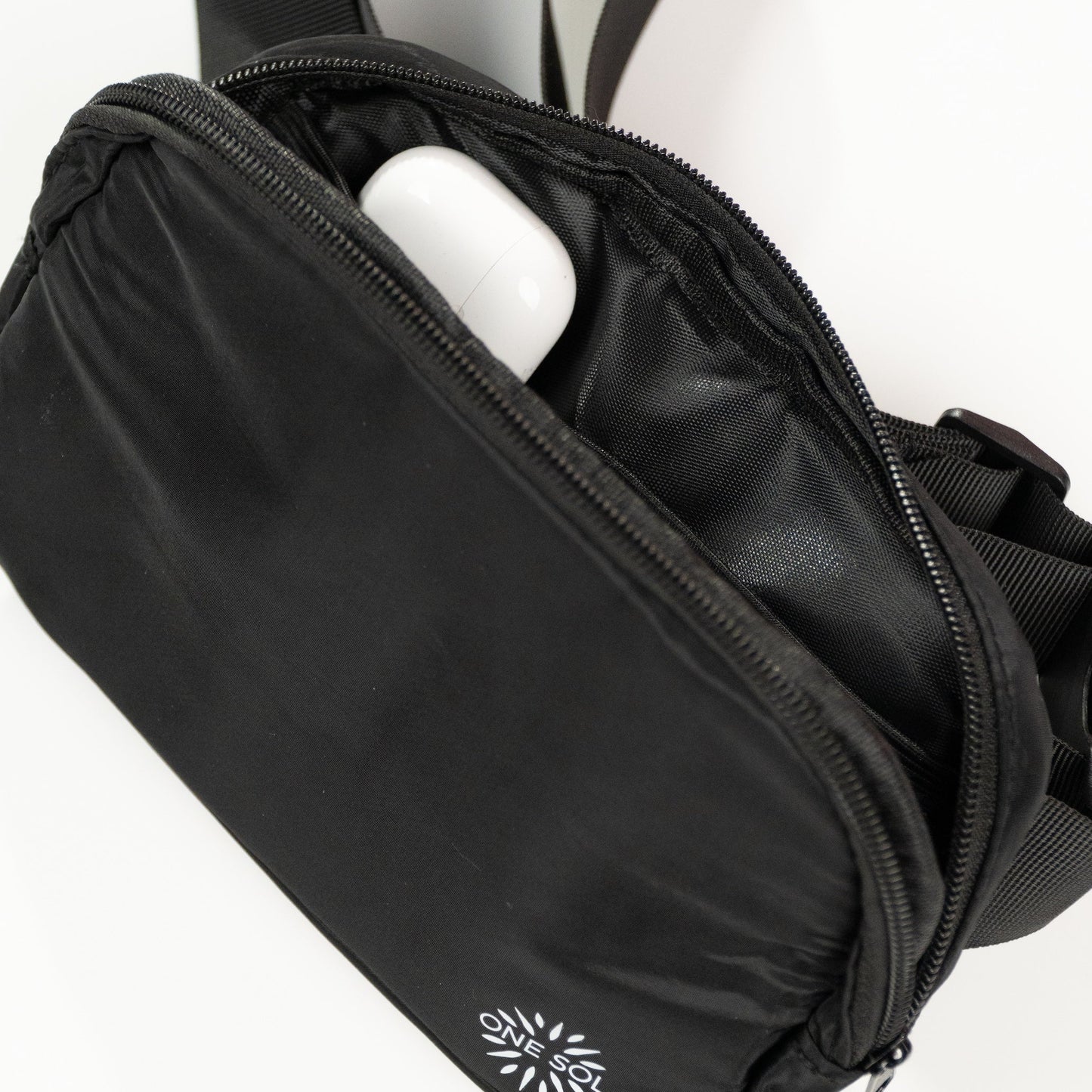 One Sol Gym Purse | Black