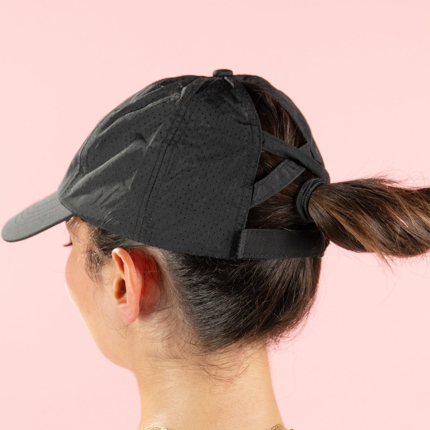 One Sol Ponytail Hat | Black